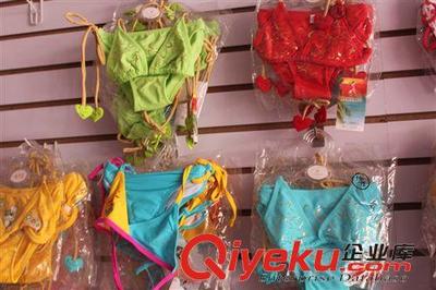 比基尼、分體泳衣 女士分體時尚泳裝兩件套批發 OEM泳裝工廠加工 女式泳衣批發-義烏蘇野貿易提供比基尼、分體泳衣 女士分體時尚泳裝兩件套批發 OEM泳裝工廠加工 女式泳衣批發的相關介紹、產品、服務、圖片、價格義烏蘇野貿易、拉舍爾毛毯;各種庫存產品小商品;外貿尾單產品;鞋服;保暖內衣套裝;皮草皮衣;雪地靴;家居日用品